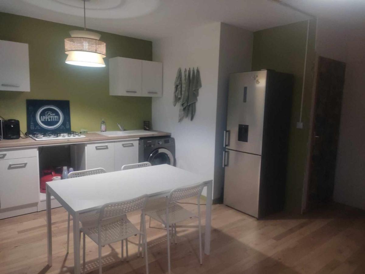Jad'Iss Apartment L'Isle-d'Abeau Ngoại thất bức ảnh